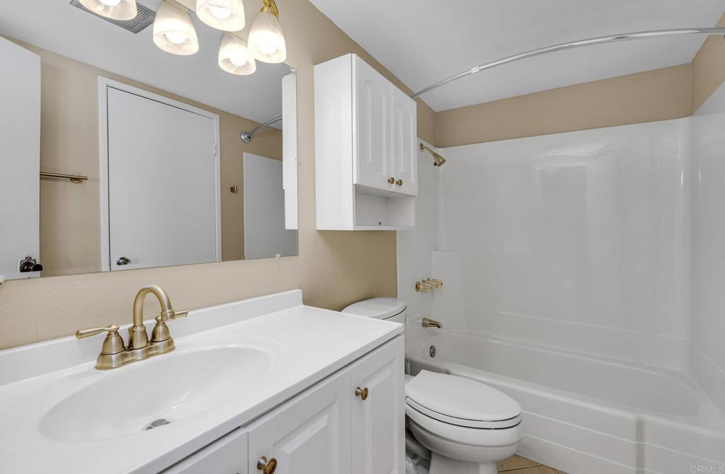5964 Highplace Drive Property Photo 14