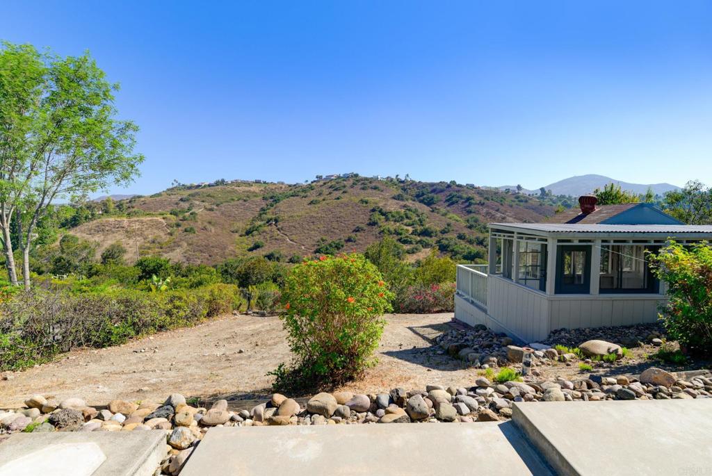 5964 Highplace Drive Property Photo 20