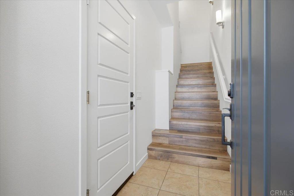 2118 Cosmo Way Property Photo 5