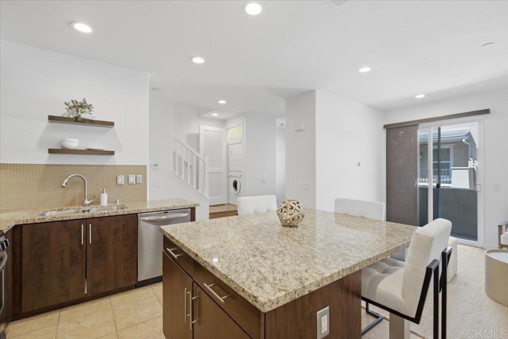 2118 Cosmo Way Property Photo 11