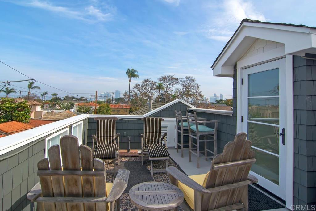 242 H Property Photo 1