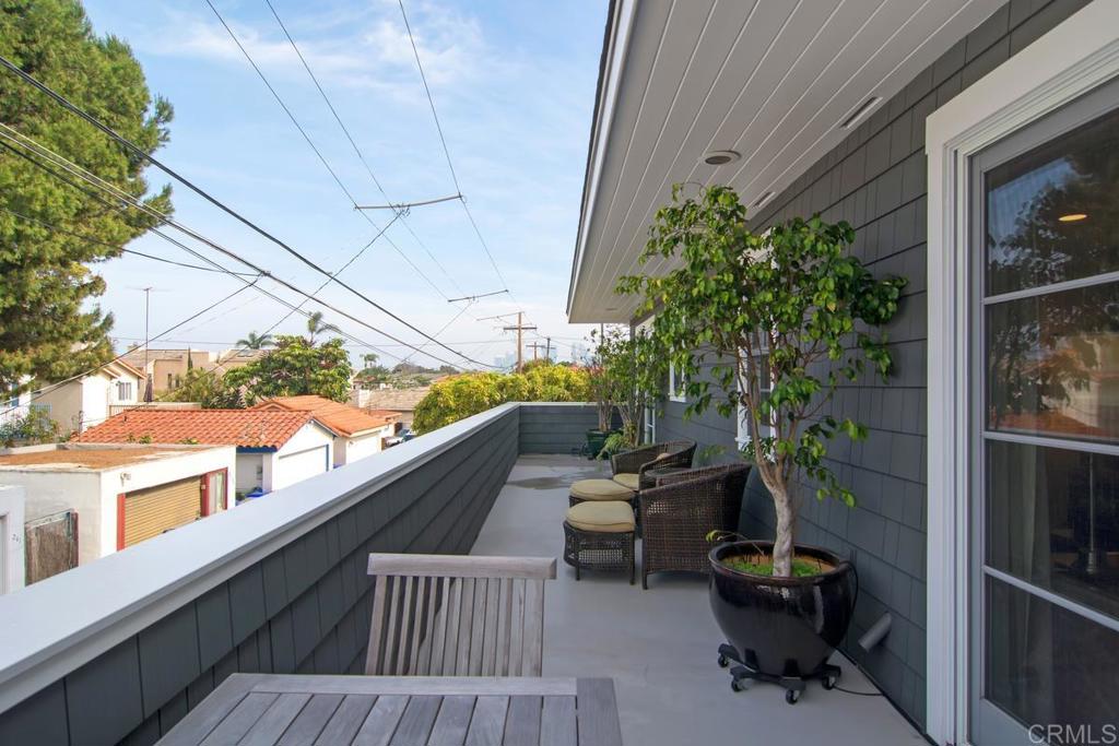 242 H Property Photo 2