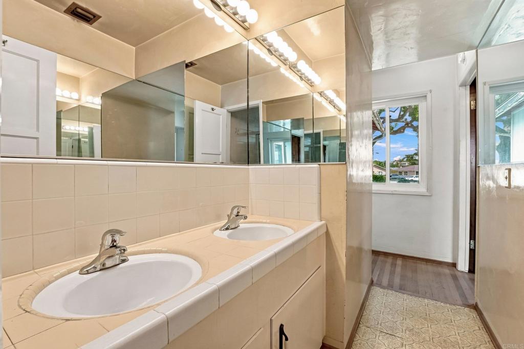 6401 Lanston Street Property Photo 31