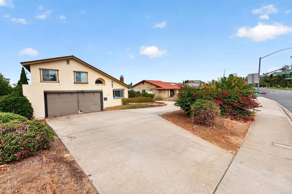 1682 Granite Hills Drive Property Photo 4