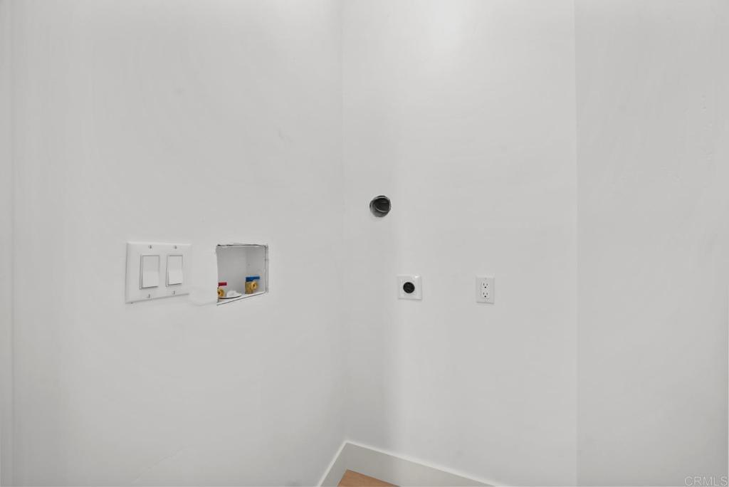 505 E 4th Street Property Photo 12