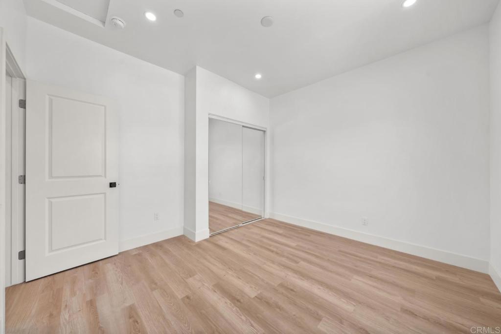 505 E 4th Street Property Photo 13