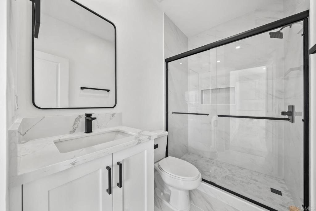 505 E 4th Street Property Photo 16