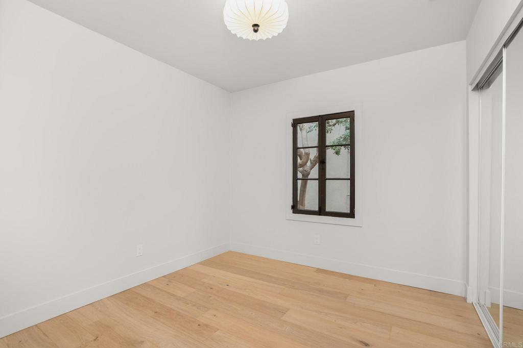 1406 Stratford Ave Property Photo 19
