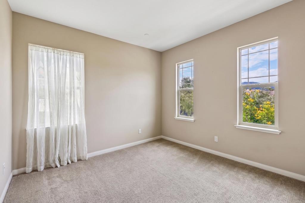 2911 Eldenberry Street Property Photo 15