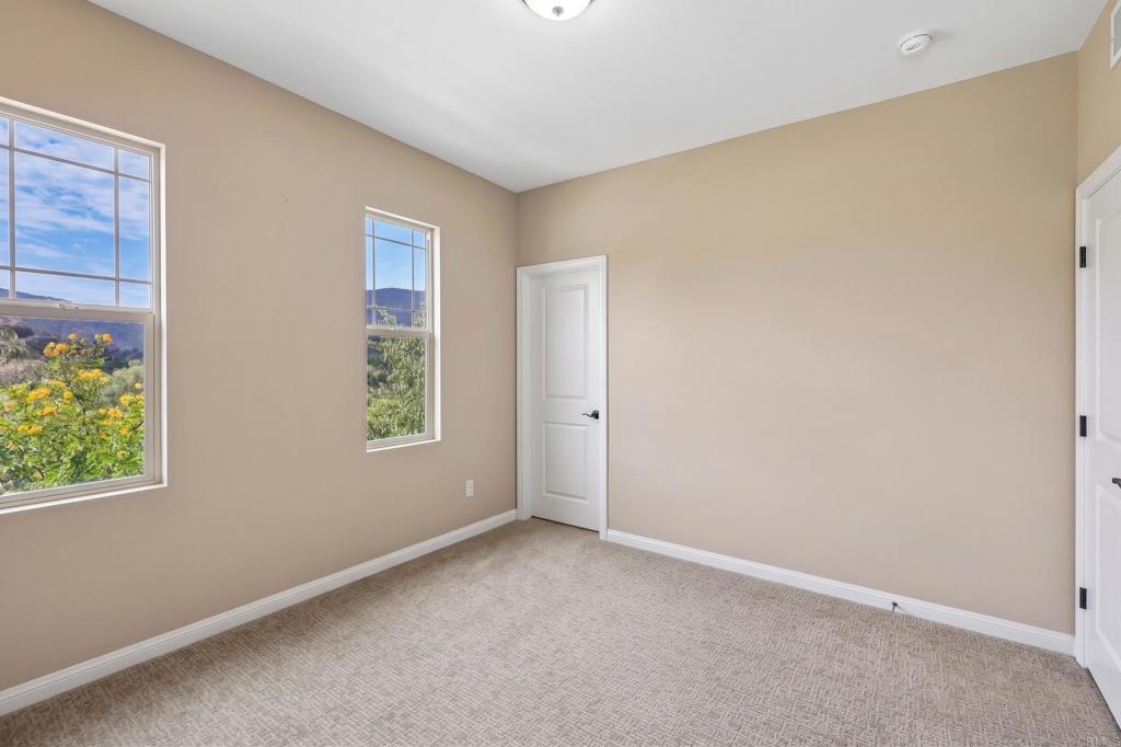 2911 Eldenberry Street Property Photo 16