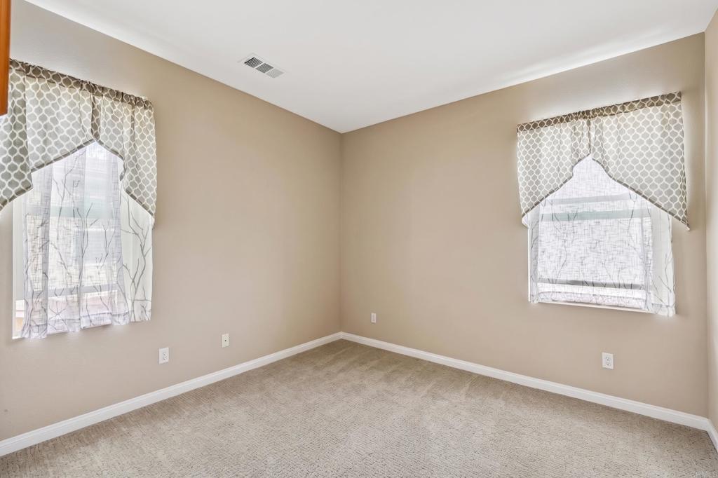2911 Eldenberry Street Property Photo 23