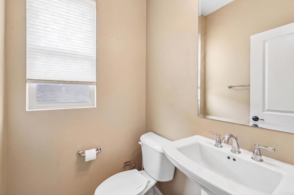 2911 Eldenberry Street Property Photo 28