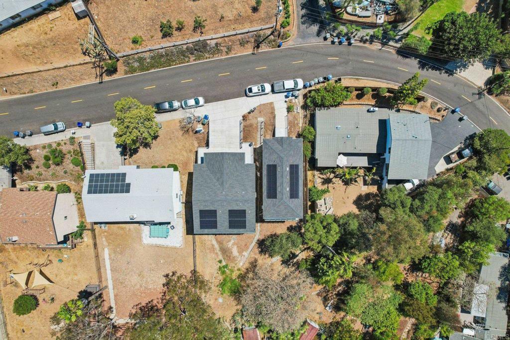 490 Lado De Loma Drive Property Photo 4
