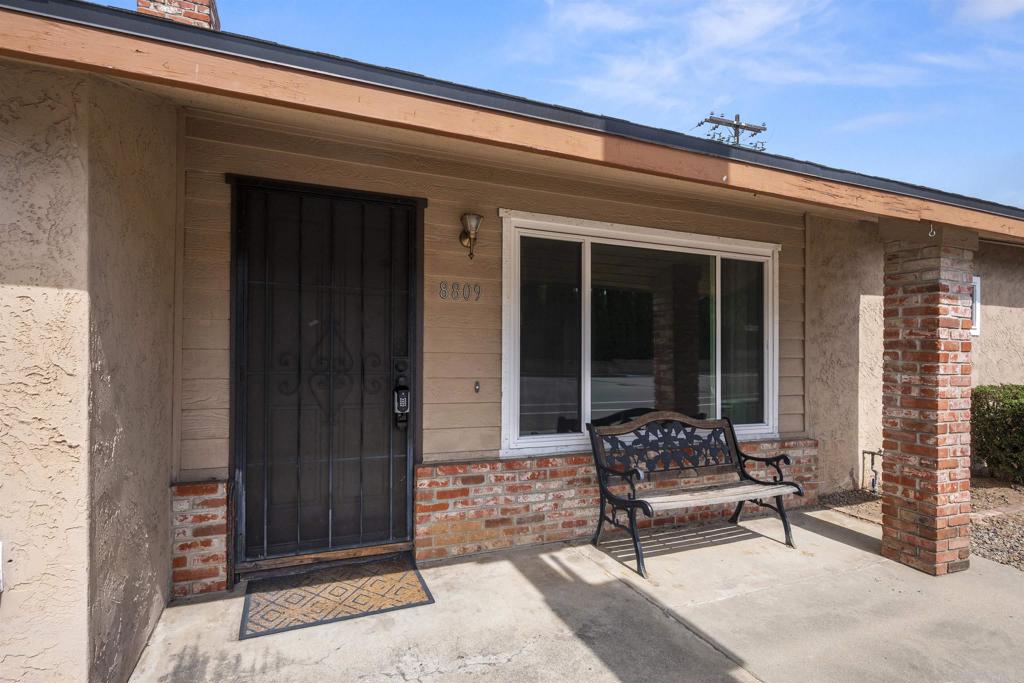 8809 Los Coches Rd Property Photo 3