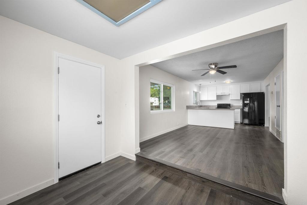 8809 Los Coches Rd Property Photo 13