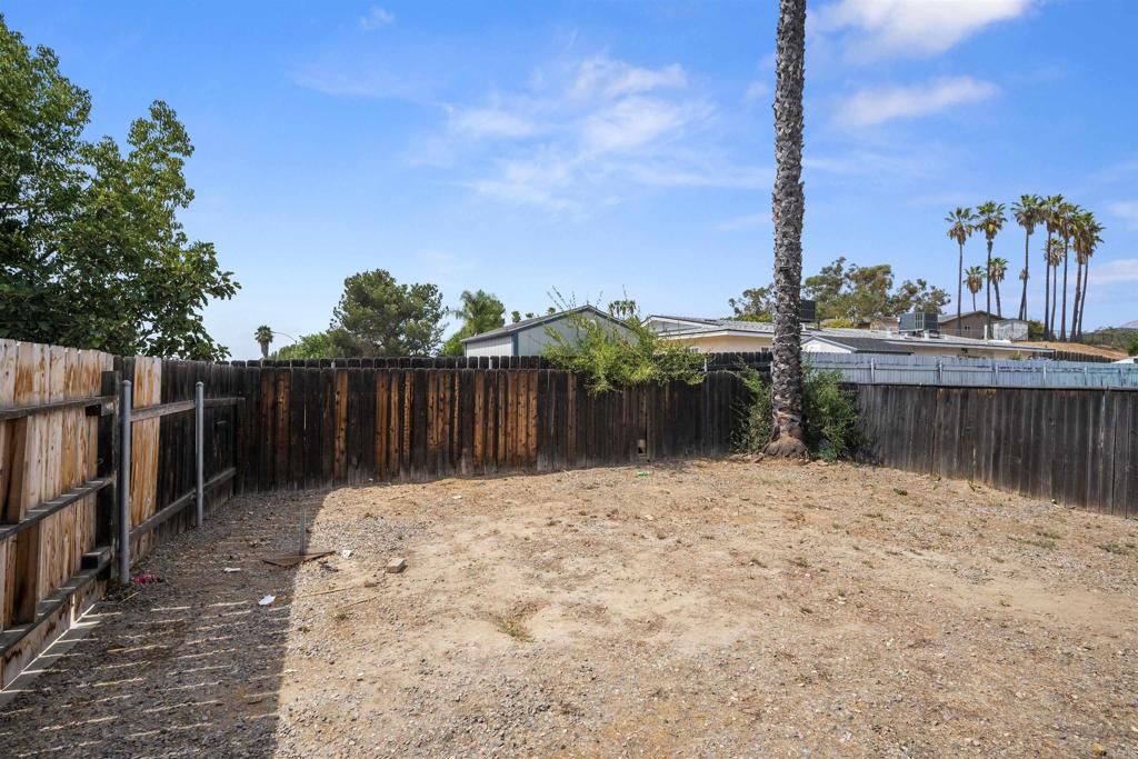 8809 Los Coches Rd Property Photo 28