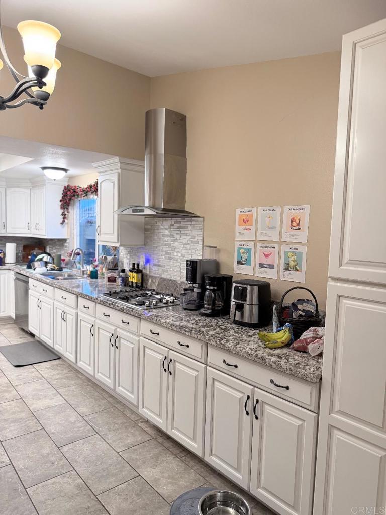 6986 Mountain Avenue Property Photo 1