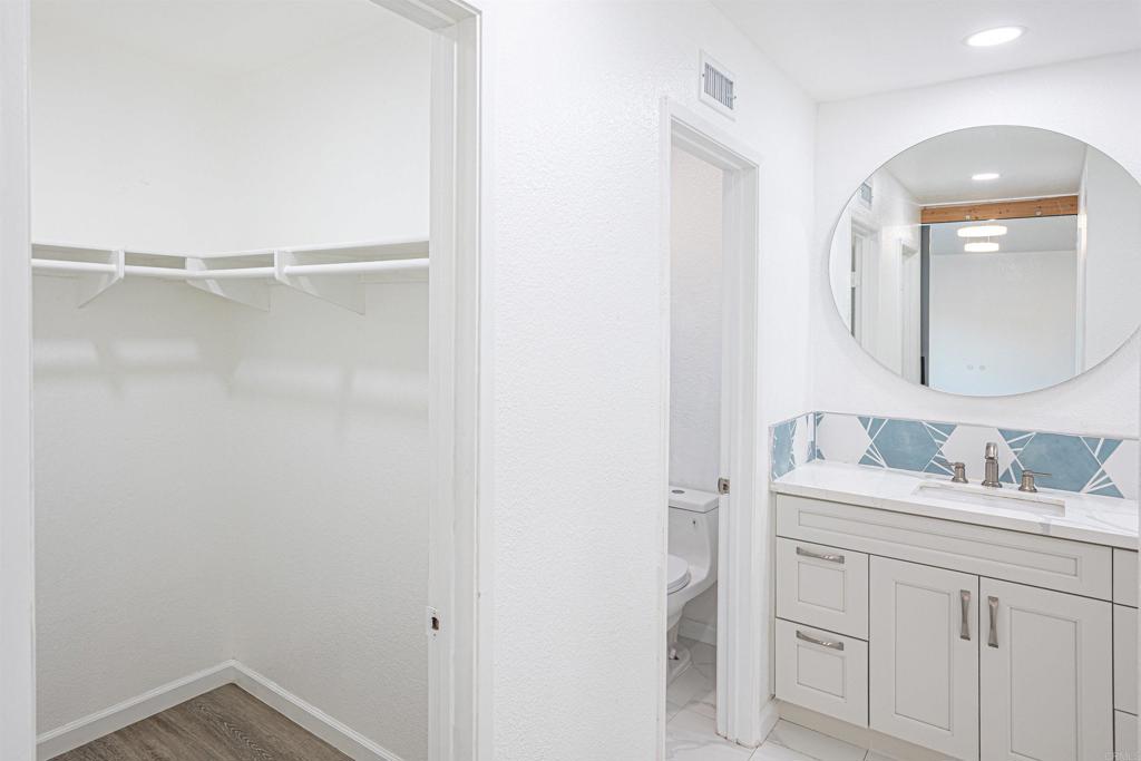 6773 Bullock Drive Property Photo 17