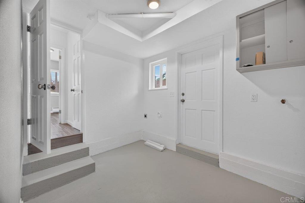 303 Windham Street Property Photo 4