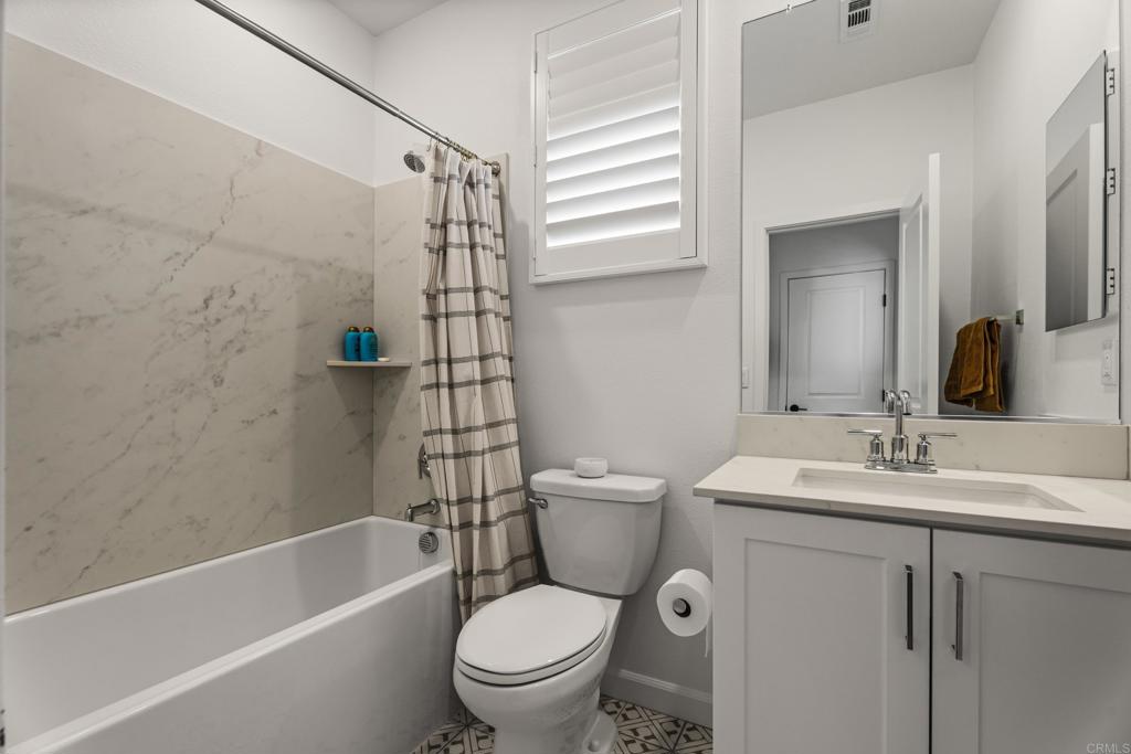 444 Bunsen Street Property Photo 28