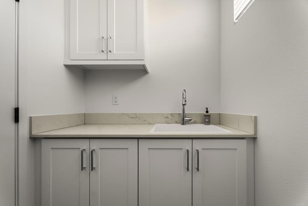 444 Bunsen Street Property Photo 33