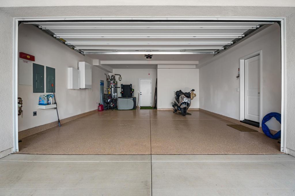 444 Bunsen Street Property Photo 42