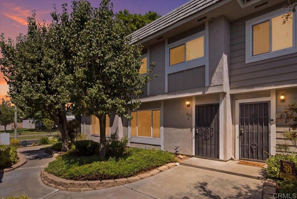 9457 Carlton Oaks Drive B Property Photo 1