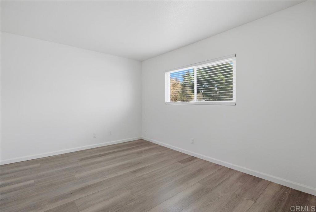 9457 Carlton Oaks Drive B Property Photo 12