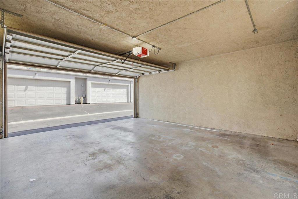 9457 Carlton Oaks Drive B Property Photo 23