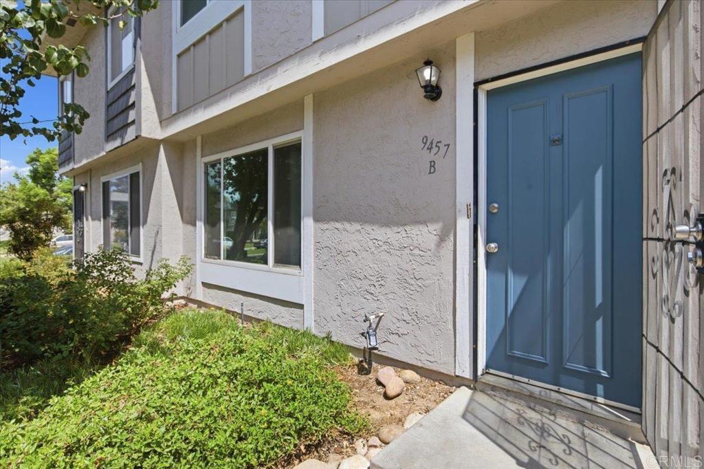 9457 Carlton Oaks Drive B Property Photo 29