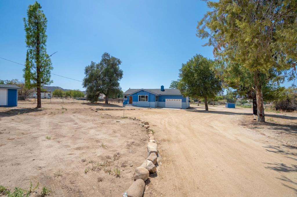 1366 Far Valley Road Property Photo 3