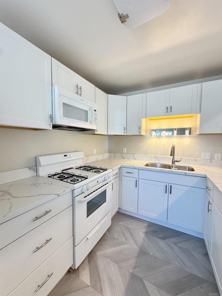 2115 Wightman St. Property Photo 5