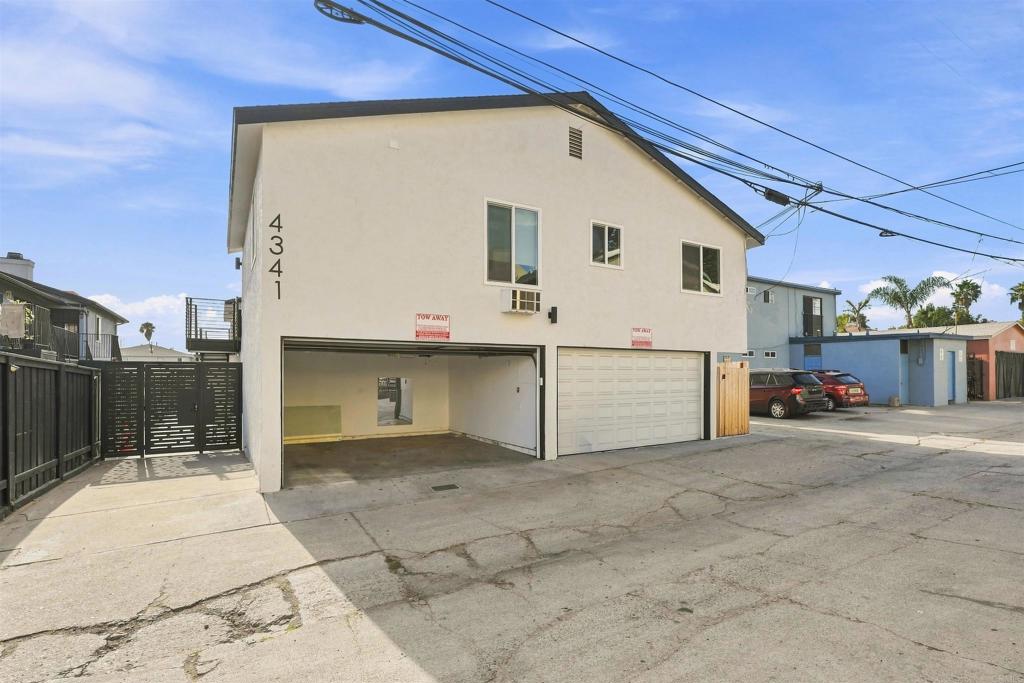 4341 Texas Street Property Photo 4