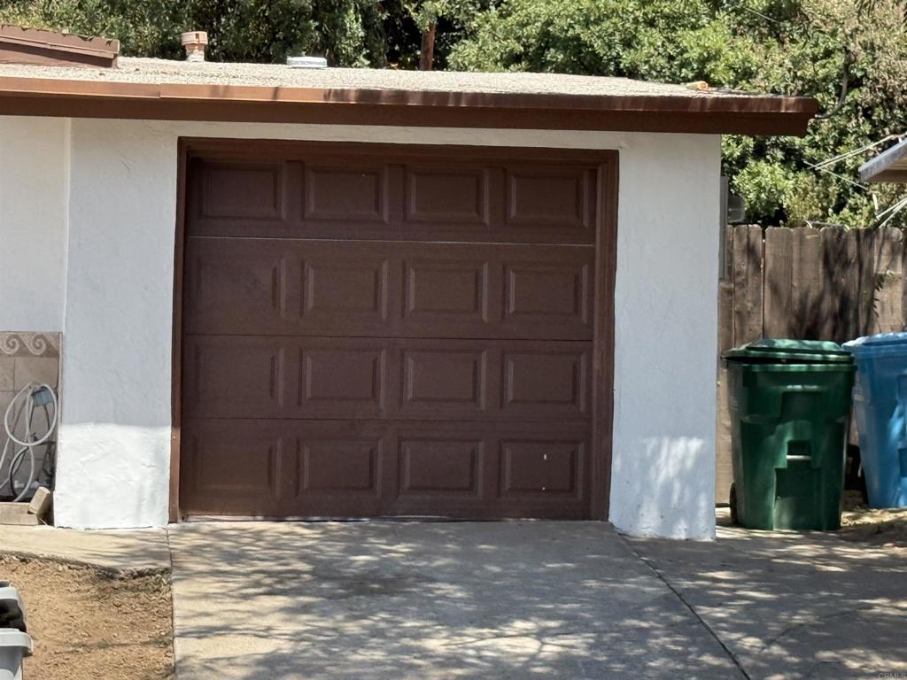 5524 Streamview Drive Property Photo 1