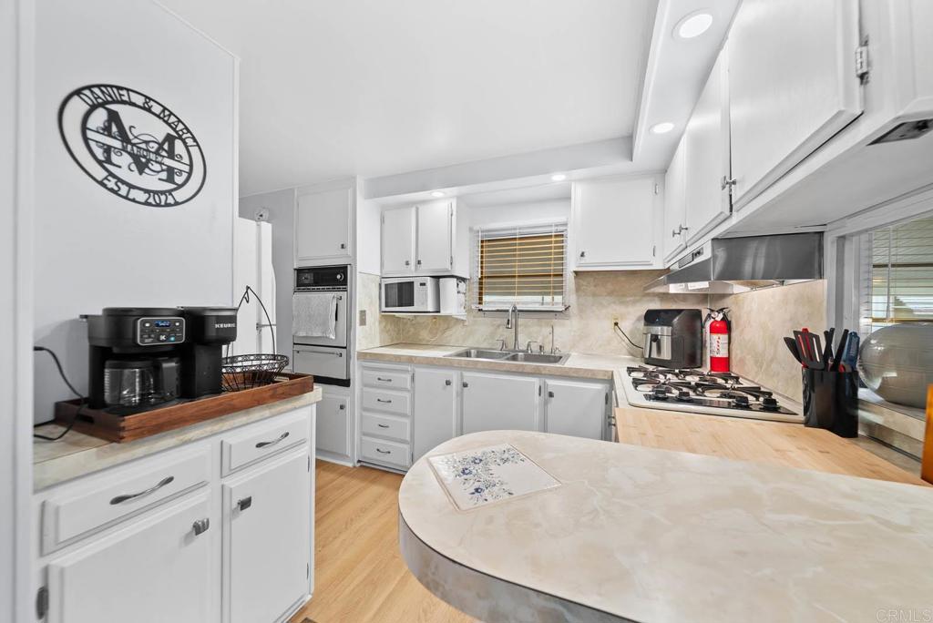 8 Angelus Avenue Property Photo 7