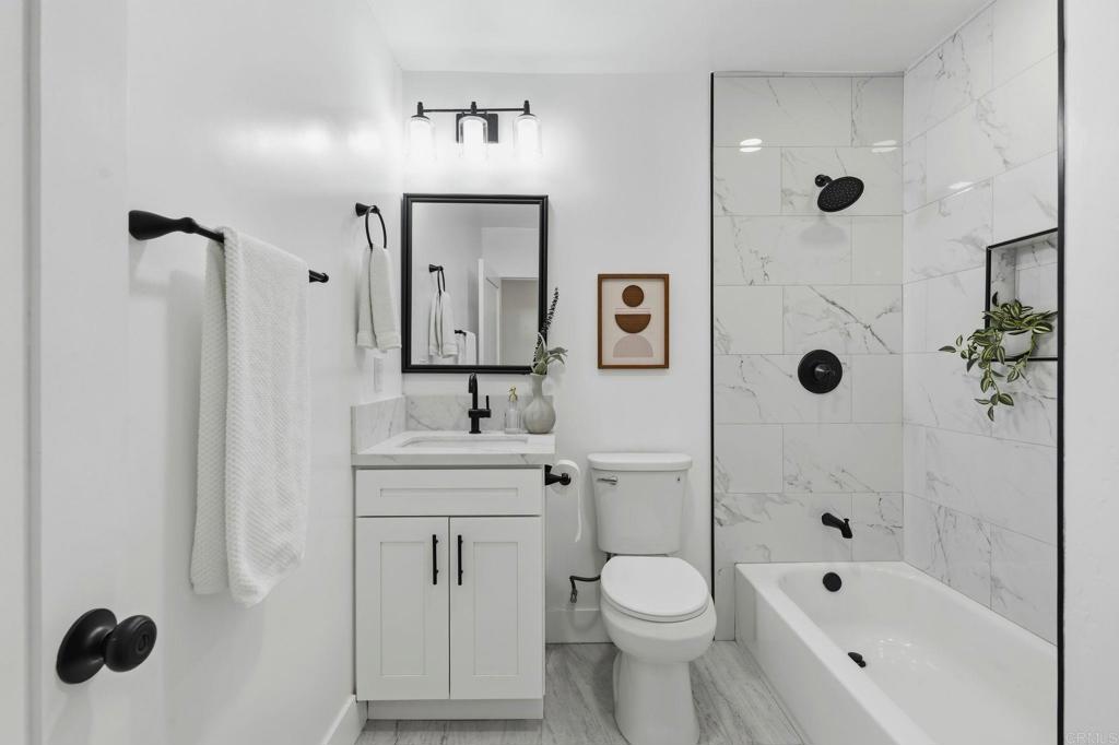 558 Jefferson Avenue Property Photo 10
