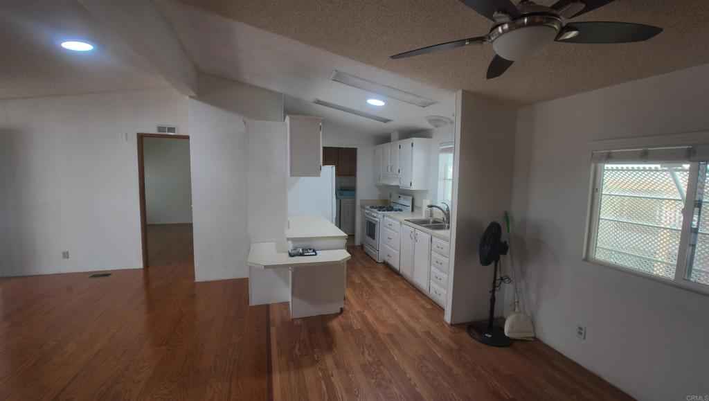 2400 Alpine Blvd 11 Property Photo 13