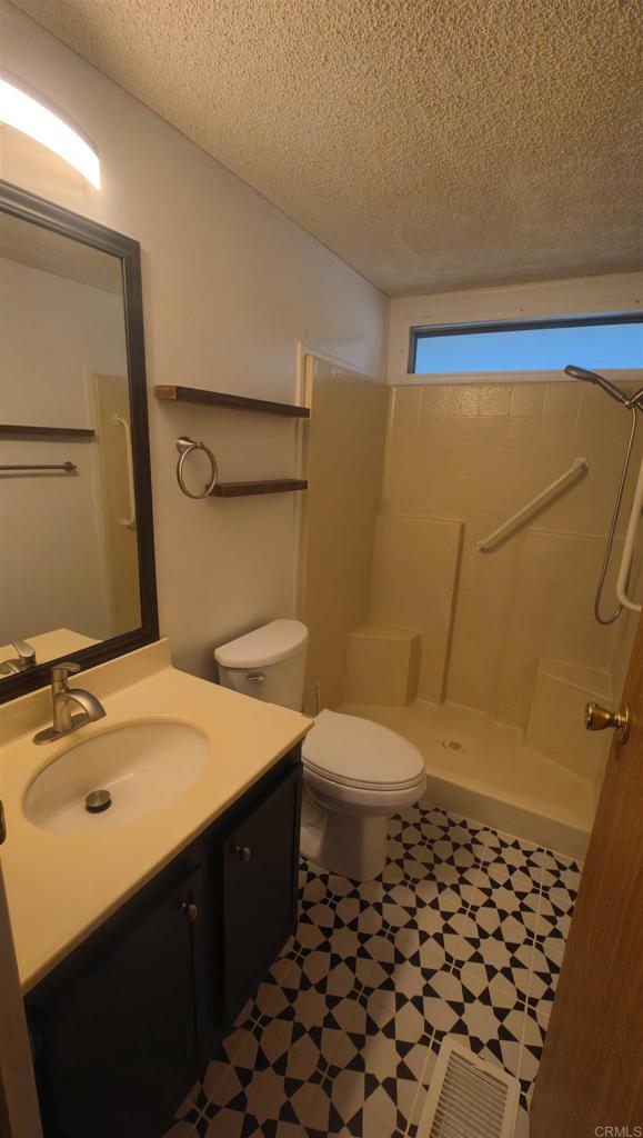 2400 Alpine Blvd 11 Property Photo 16