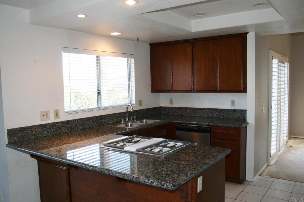 1595 Zephyr Ave Property Photo 15