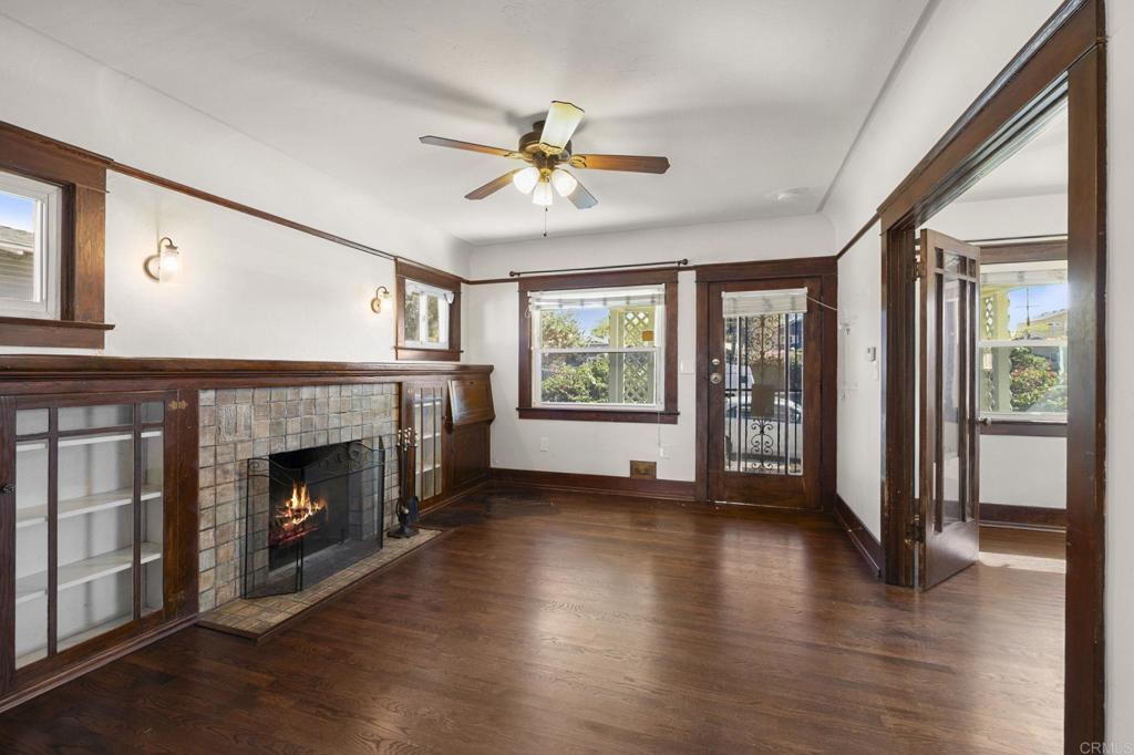 2636 Howard Avenue Property Photo 2