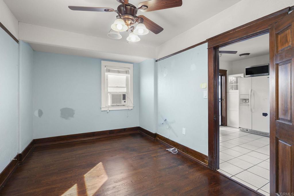 2636 Howard Avenue Property Photo 14