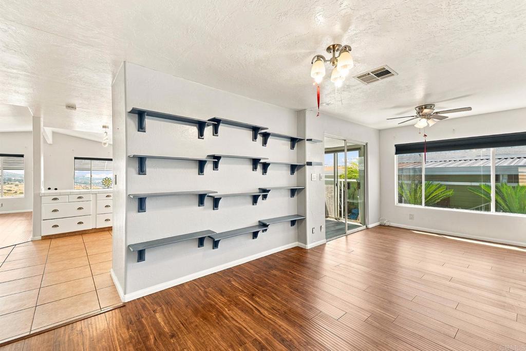 275 S Worthington Street 59 Property Photo 16