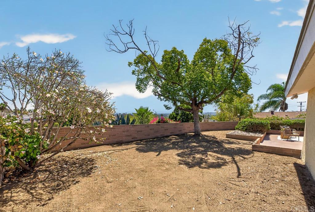 2595 Calle Tres Lomas Property Photo 27