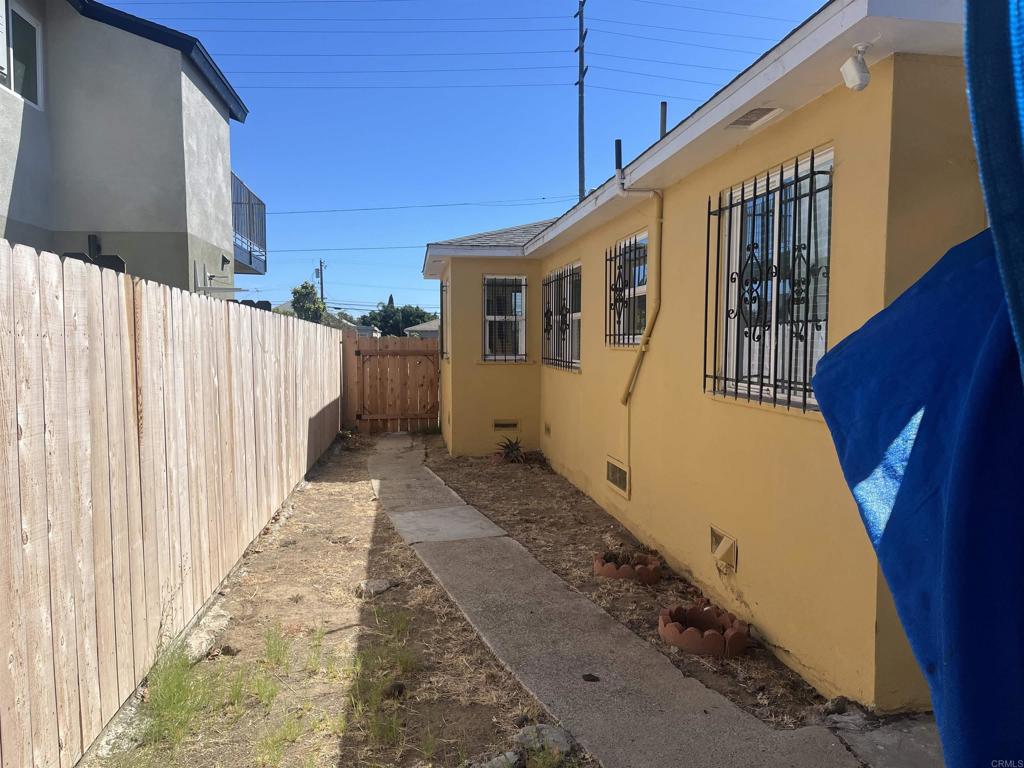 2834 L Street Property Photo 4