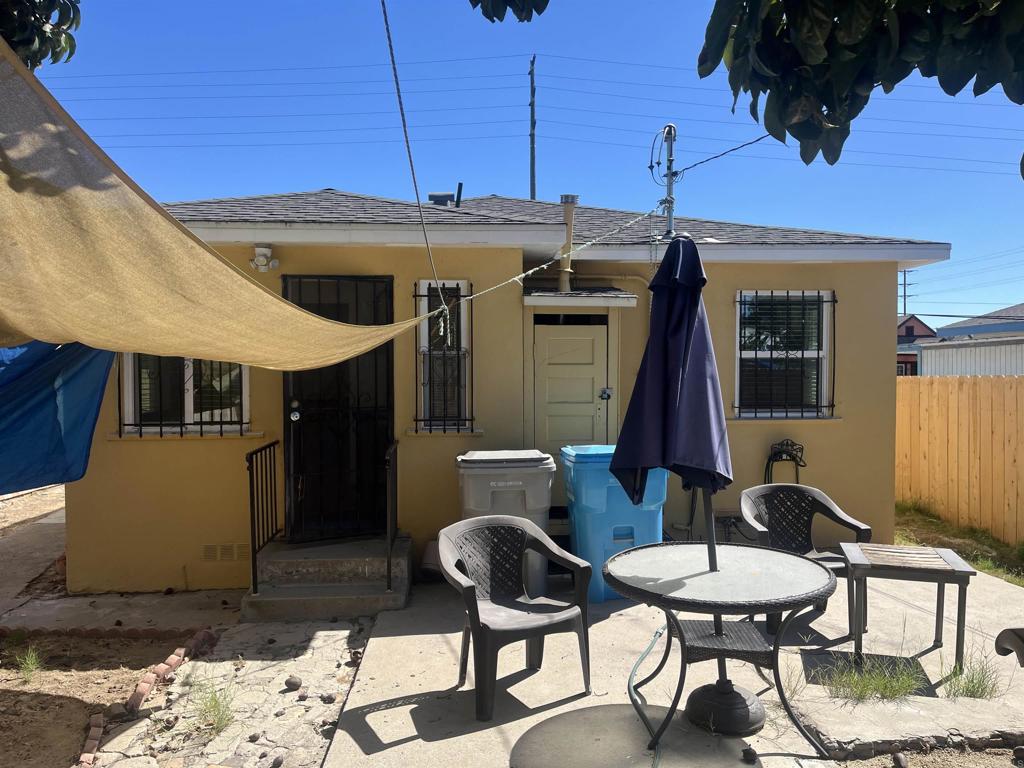2834 L Street Property Photo 6