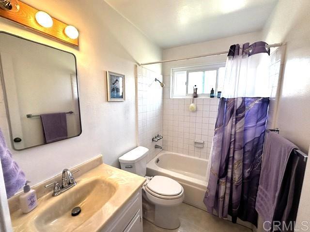 1792 Elmhurst Street Property Photo 9