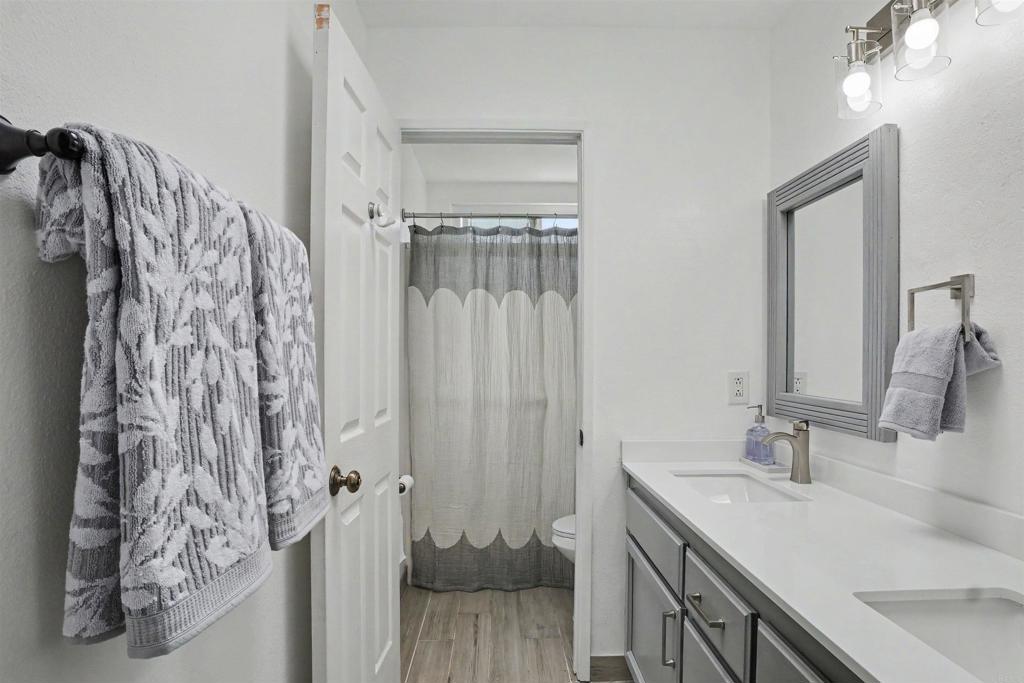 792 Piccard Avenue Property Photo 17