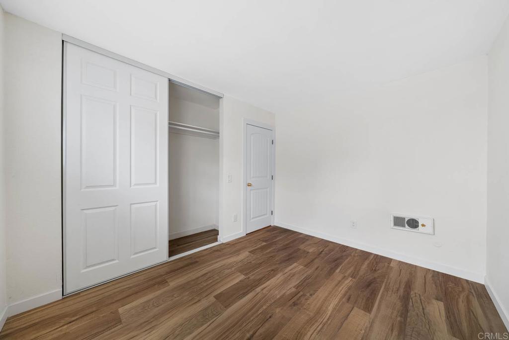3825 Van Dyke Ave Apt 3 Property Photo 23