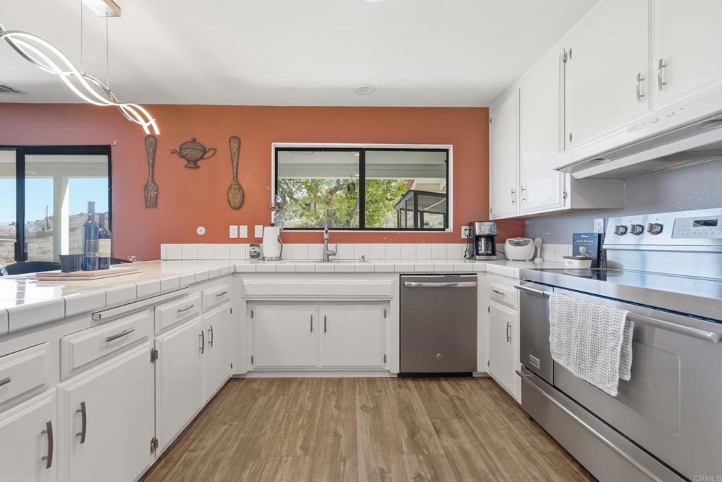 15349 Highland Valley Road Property Photo 8