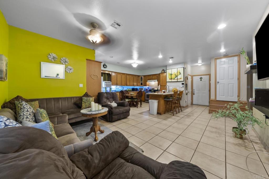 10520 California Avenue Property Photo 12